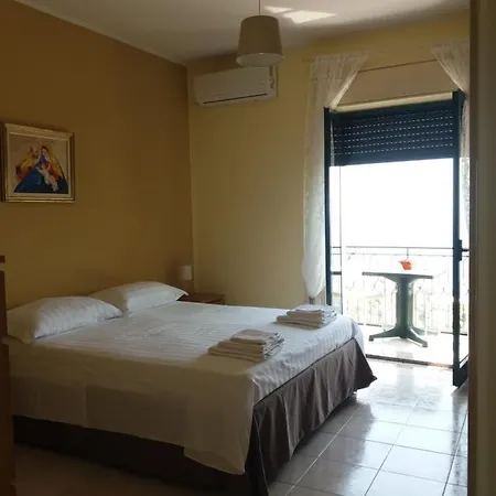 Le Stelle Di Casa Leonardo * Castelmola